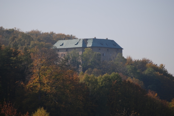 Pohádkový zámek Stránov a tajemný hrad Houska