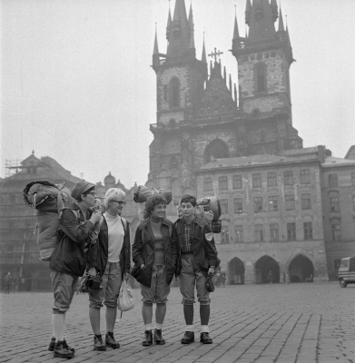 Cesta Šlápot započala na
Staroměstském náměstí v Praze