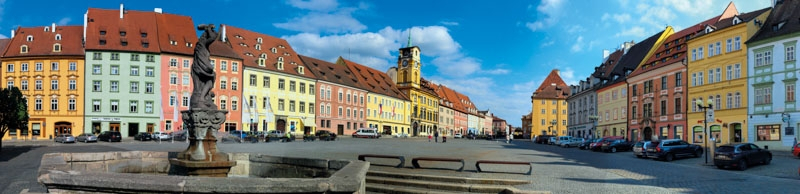 Náměstí Krále Jiřího z Poděbrad