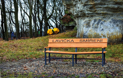 Lavička smíření