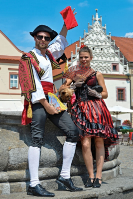 Komedianti v ulicích