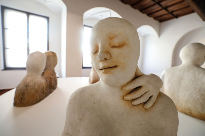 Pohled do výstavy Jindry Vikové