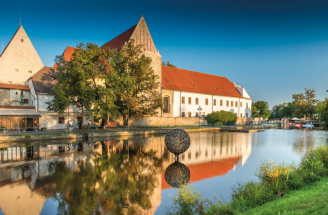 České Budějovice po souši i po vodě