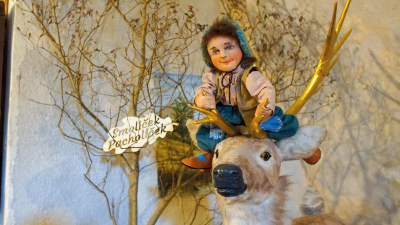 Jelen se zlatými parohy