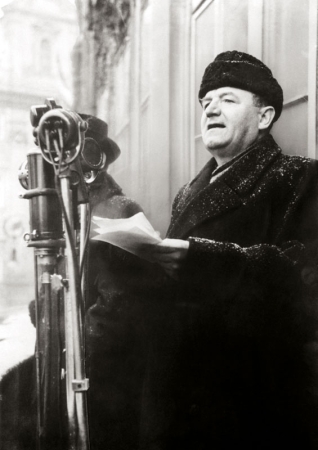 Klement Gottwald při projevu na Staroměstském náměstí, 1948