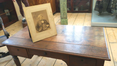 Psací stůl A. Dumase, zámek Kynžvart