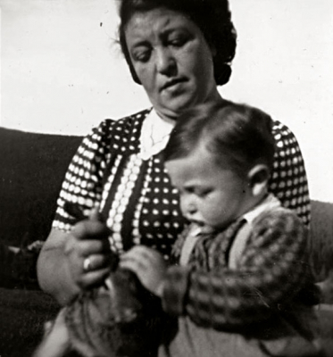 Arnošt s maminkou Soňou