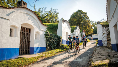 Strážnicko – cyklisté v Petrově