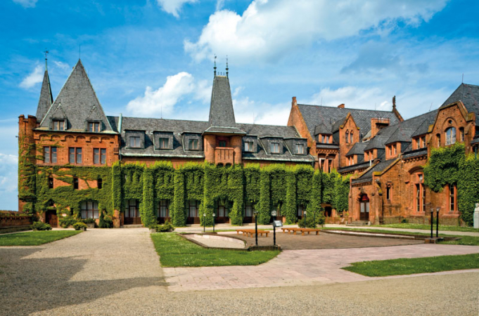  Zámok Hradec nad Moravicou