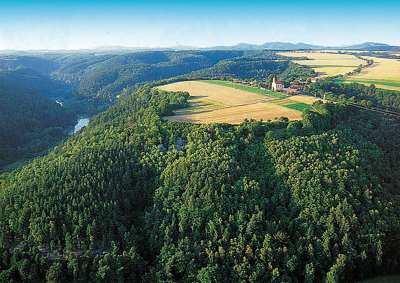 Pohled na Mšeno, hradiště Sedlo