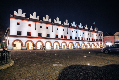 „Vlaštovčí ocásky“ v noci