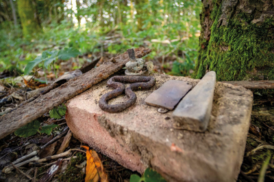 I takové věci připomínají původní lidská sídla
