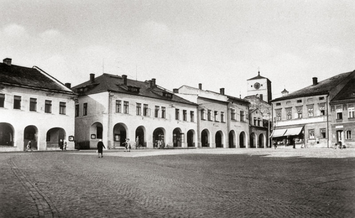 Klimkovice, náměstí s pohledem ke kostelu, 30. léta 20. stol.  