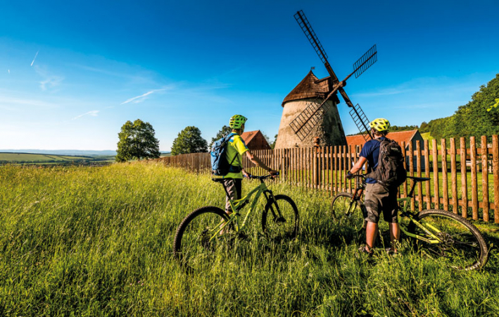 Větrný mlýn u Kuželova
