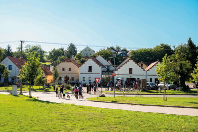 Moravské vinařské stezky