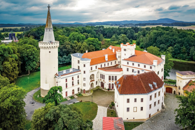 Hrad a zámek v Boru