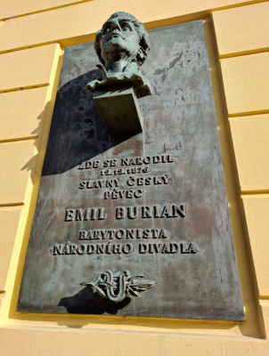 Pamětní deska E. Buriana