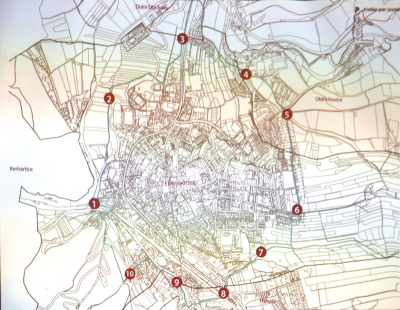 Mapa naučné stezky se zastaveními