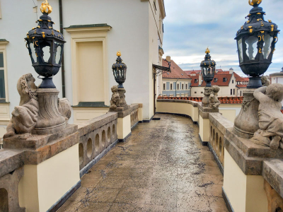 Arcibiskupský palác, Hradčanské náměstí 56/16, Praha 1, 
k. ú. Hradčany – restaurování kamenných prvků pozdně barokní spojovací chodby na nádvoří Arcibiskupského paláce