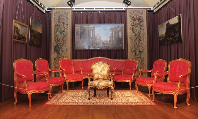 Mobiliář se vrací