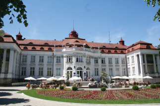 Lázeňské domy a kolonády západočeských lázní