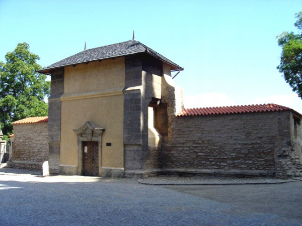 Kutnou Horou levněji!