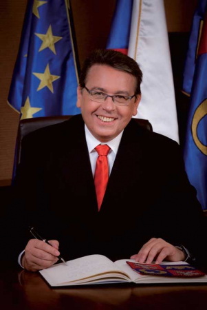 Proč právě k nám v roce 2010?