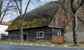 Hamousův statek ve Zbečně