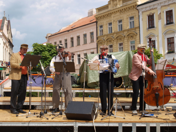 putovani-jindrichohradecke-vesele-a-poucne