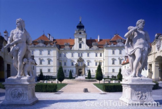 The Lednice – Valtice Complex will charm more than just romantic souls