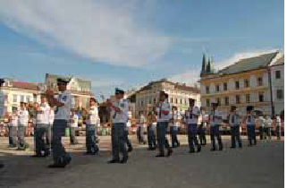 proc-v-roce-2013-prave-do-kolina