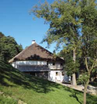 Středověký vodní mlýn Hoslovice