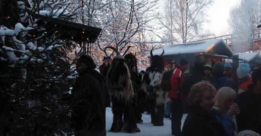 Zimní trhy u Stezky v korunách stromů