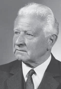 Byla válka uniforem ve skříni Ludvíka Svobody?