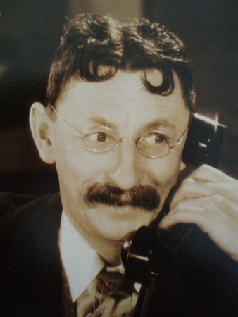 Burian ve filmu „Ducháček to zařídí“ (1937)