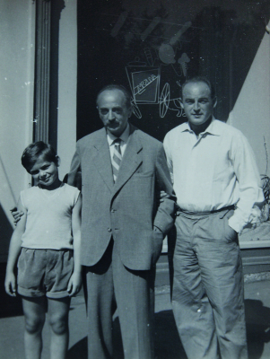 Tři Ledečáci (zleva MUDr. Jan Ledeč, MUDr. Josef Ledeč,
MUDr. Jiří Ledeč)