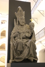 Národní muzeum na nové výstavě „Když císař umírá“ připomíná poslední cestu císaře a krále Karla IV.