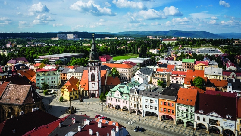 Chomutov Tor ins Erzgebirge