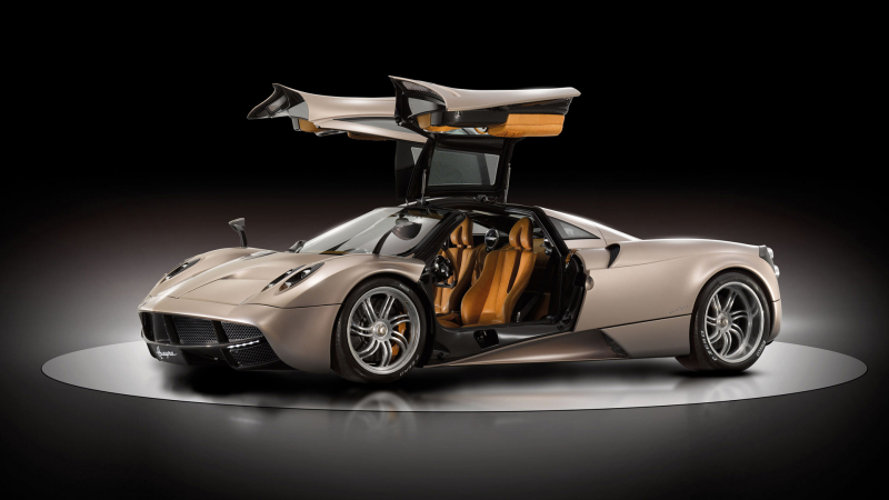 LEGENDY představí unikátní supersporty a oslaví 50 let Mercedes-AMG