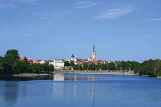 Vypuštěný a napuštěný