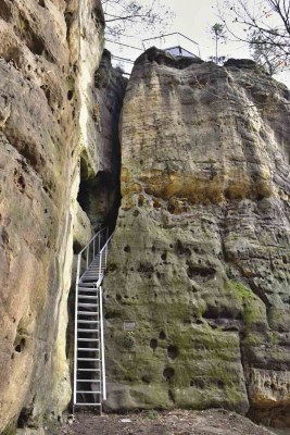 Skalní hrad Falkenštejn