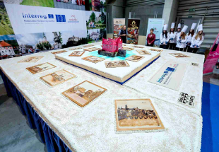 Rekordní dort na Travelfestu