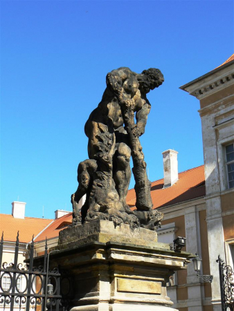 Duchcov – Hrob po červené