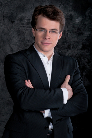 Dvořákovu Prahu zahájí impozantní Svatební košile 