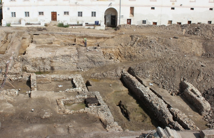 Nález středověké tvrze