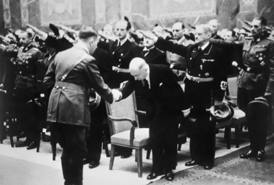 Hácha 9. 6. 1942 v Berlíně s Hitlerem 
na pohřbu Reinharda Heydricha
