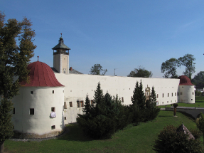 Dřevohostický zámek