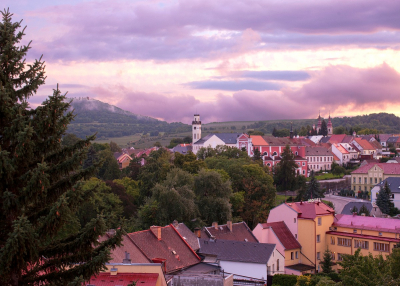 Historická část města s Šumnou v pozadí