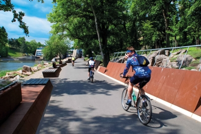 Nábřeží Maxipsa Fíka