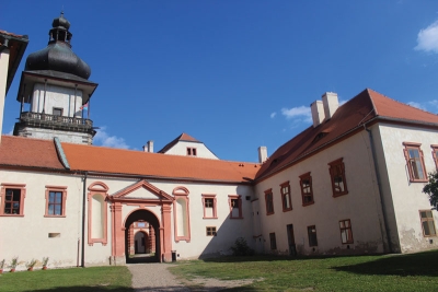 Zámek Nový hrad v Jimlíně
